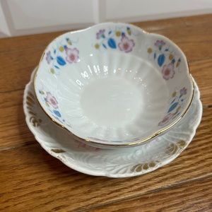 Vintage Set of 2 Cottage Core Floral Bowl Set